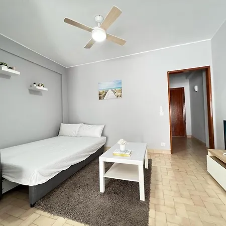 Daire Pera Dreams Next To The Beach *