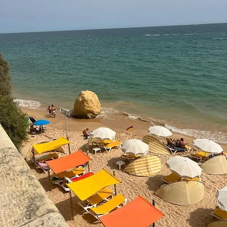 Pera Dreams Next To The Beach Daire
